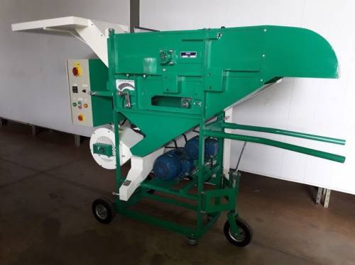 DTE 300 corn threshing machine